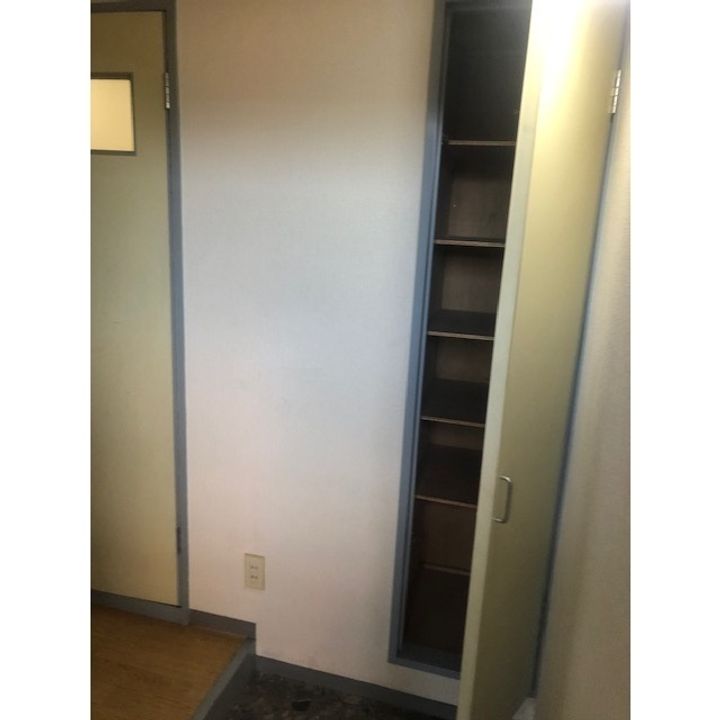 クライムハウスの玄関