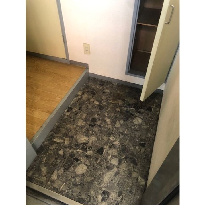 クライムハウスの玄関