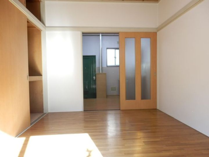 コーポヤマダの居間