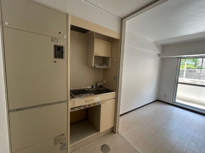 キャンパスサイドのキッチン