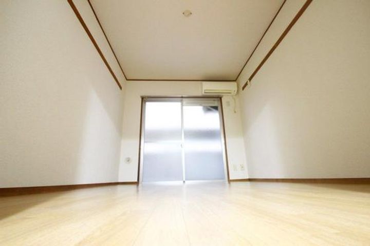 第三落海ビルの内装