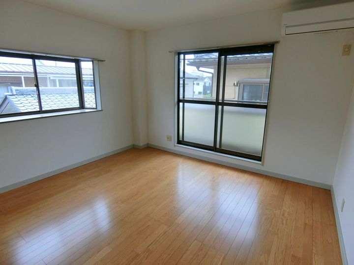 宮城屋ハイツの居間