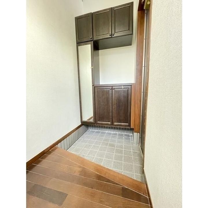 東京都世田谷区瀬田5(一戸建)の賃貸物件の玄関