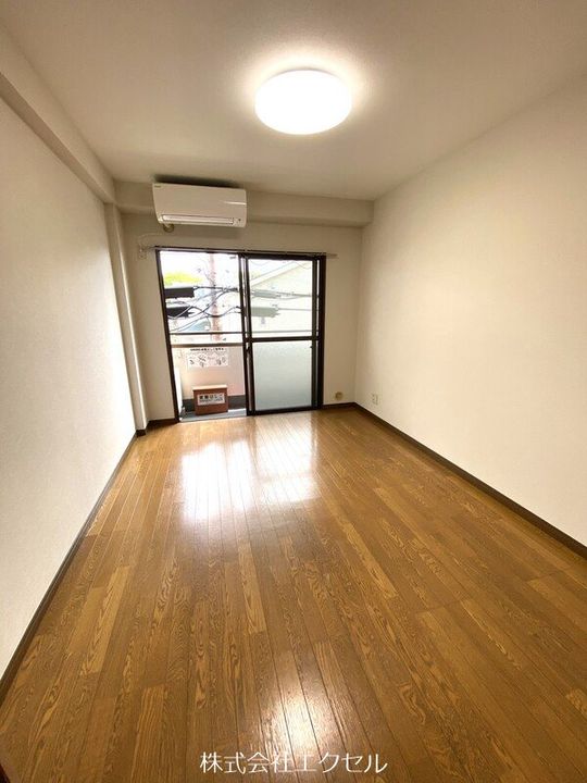 東京都八王子市堀之内2(マンション)の賃貸物件の居間