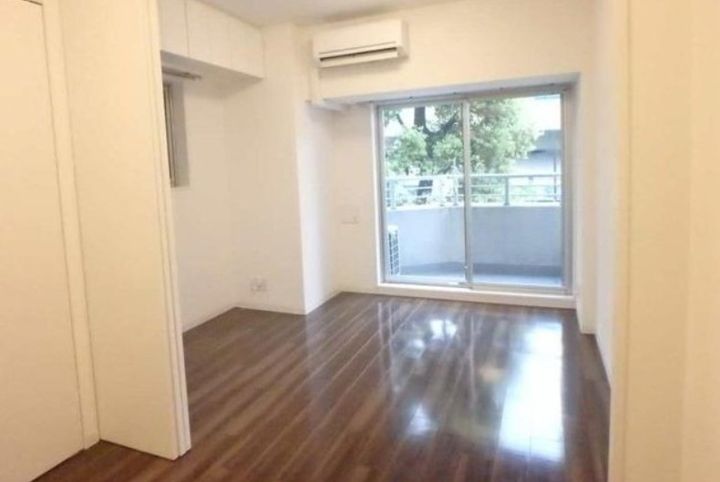 東京都新宿区新小川町(マンション)の賃貸物件の居間