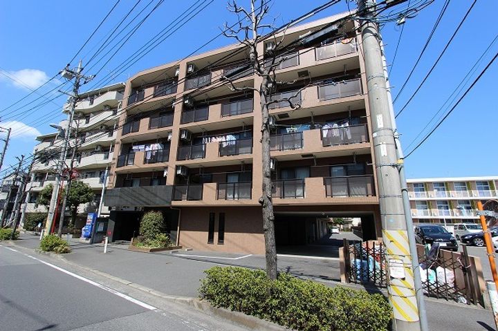 グランシャリオの外観