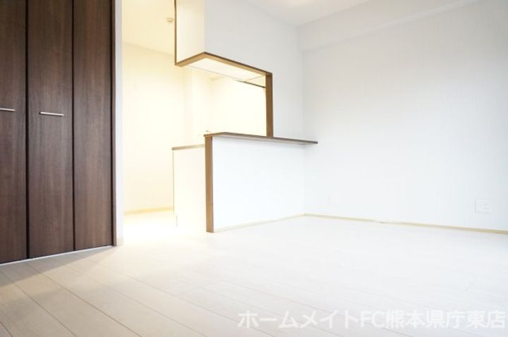 CHELSEA MANOR新屋敷の内装