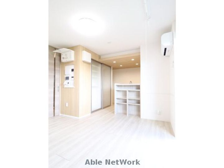 ミル・ルミエールIIの居間