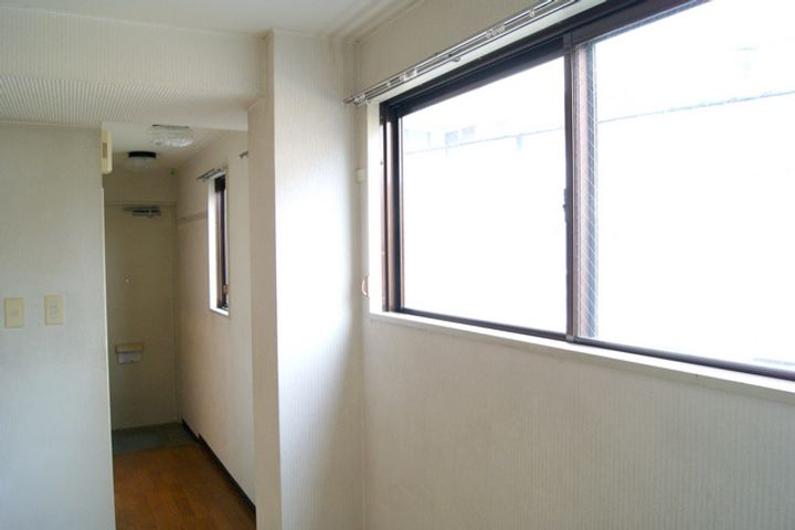 ラインハット本庄の玄関