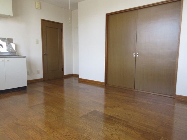 ハイツUMの居間