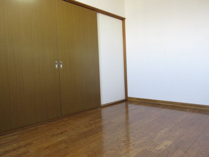 ハイツUMの居間