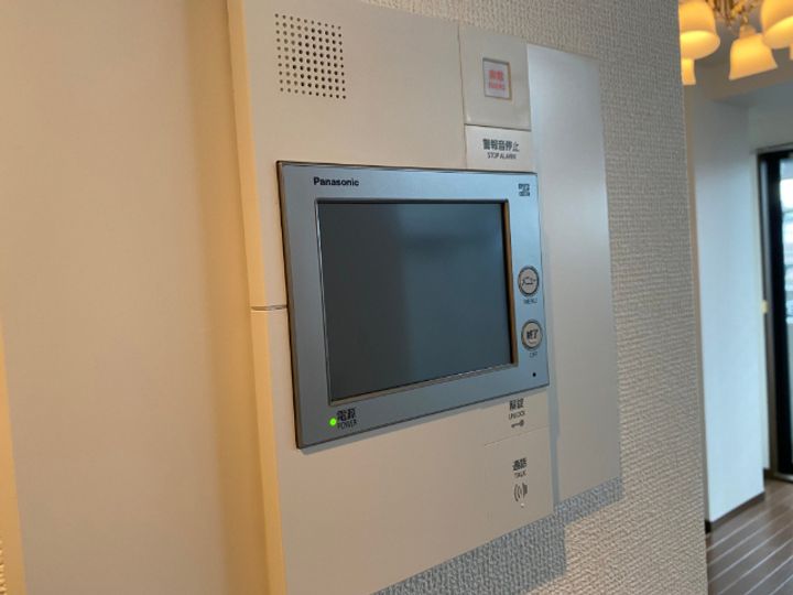プワソンルージュの内装
