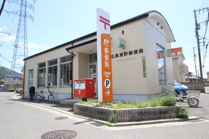 ファミール川本B棟の周辺