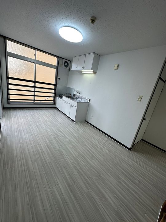 サンヒルズマンションの居間