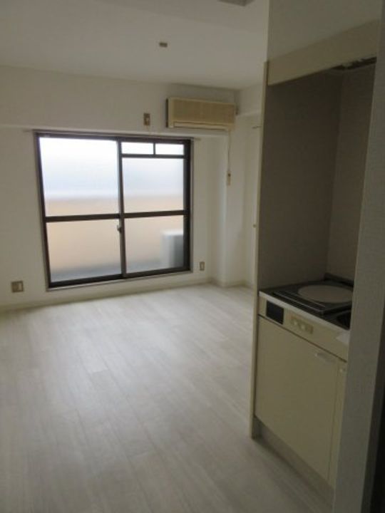 グランドハイツユタカIIの居間