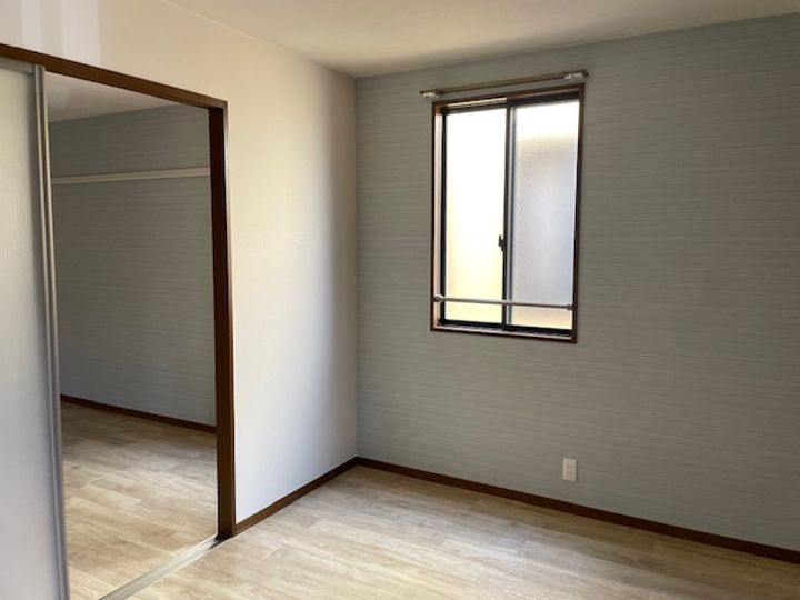 静岡県沼津市原(アパート)の賃貸物件の居間