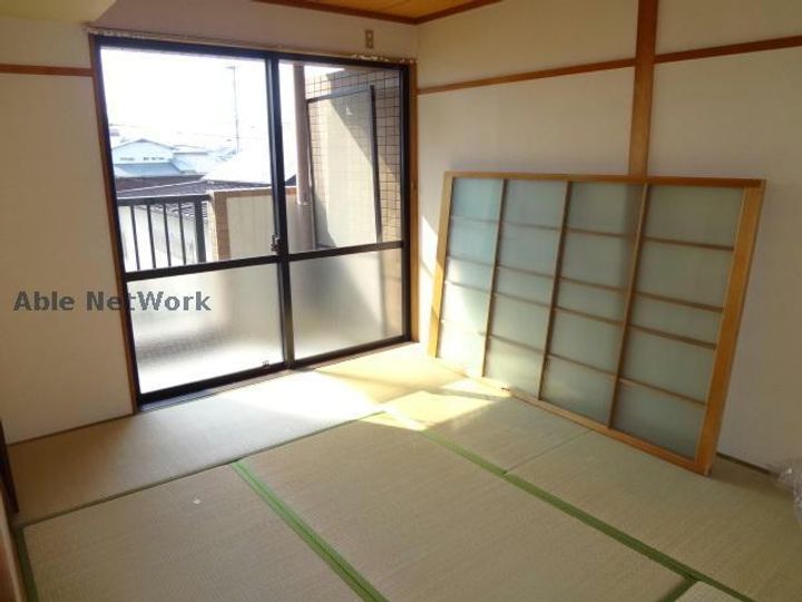 フラワーマンションの内装
