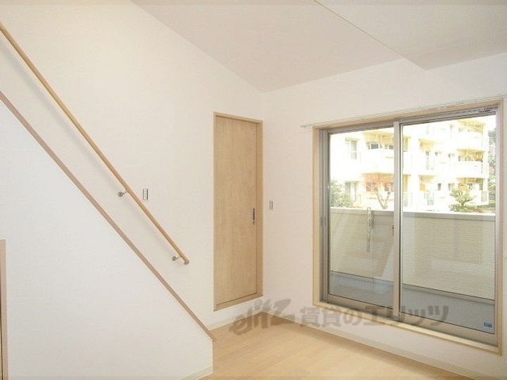 メゾン島の居間