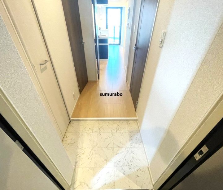 東京都足立区扇3(マンション)の賃貸物件の玄関