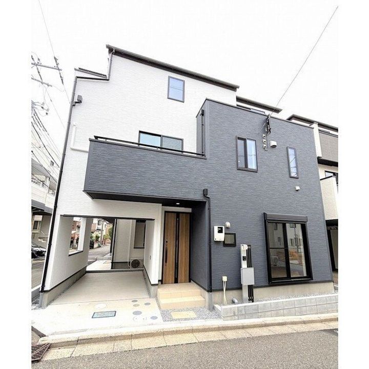 埼玉県さいたま市浦和区上木崎8(一戸建)の賃貸物件の外観