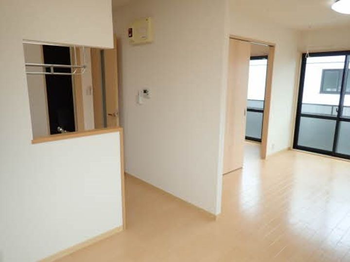 さくらヒルズIIの居間