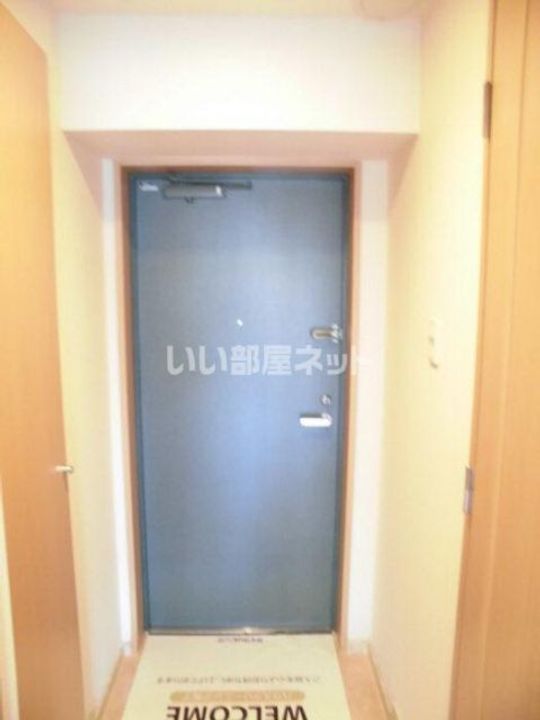 登戸N・Tステージの玄関