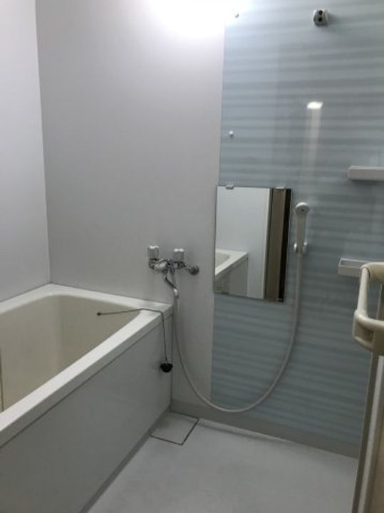 ファミーユ彩霞の風呂