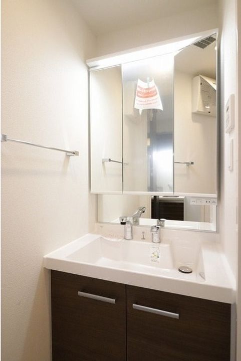 神奈川県横浜市神奈川区東神奈川2(マンション)の賃貸物件の内装