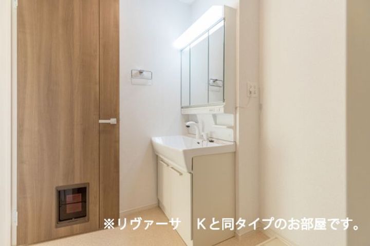 コリーナ アルモ Eの内装