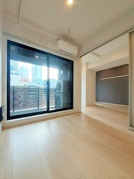 東京都新宿区西新宿7(マンション)の賃貸物件の居間