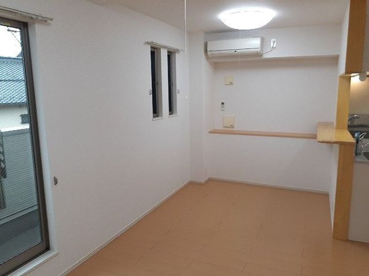 グリシナ IIの居間