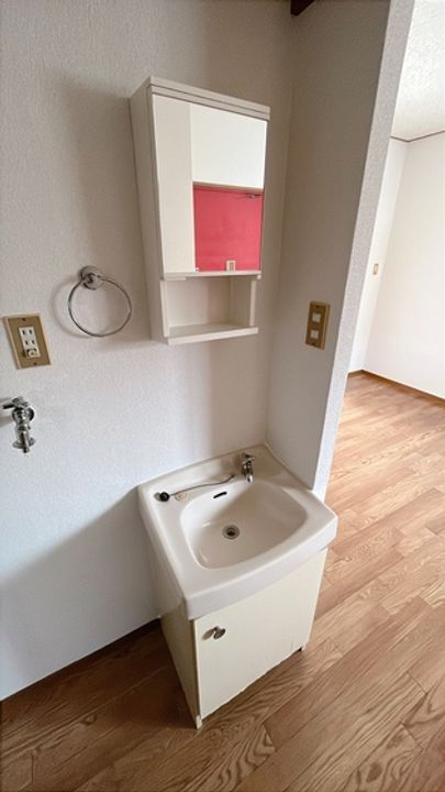 岡山県岡山市中区倉田の賃貸アパートの内装