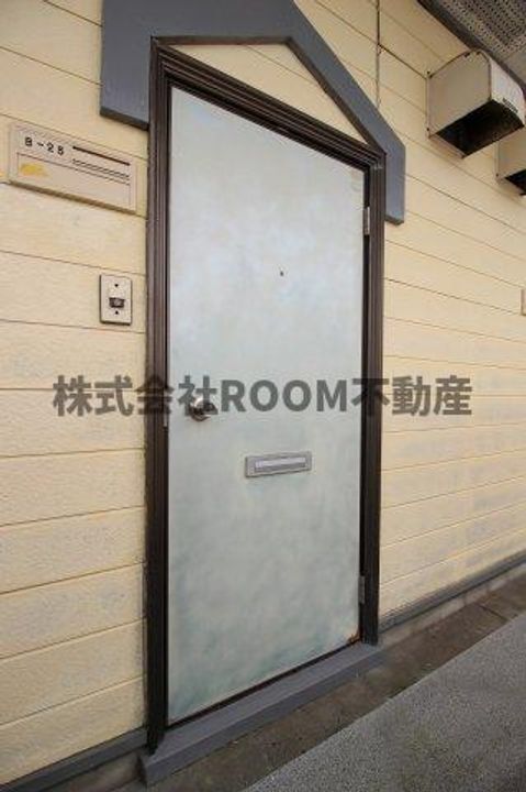 シティハイツ姫城の玄関