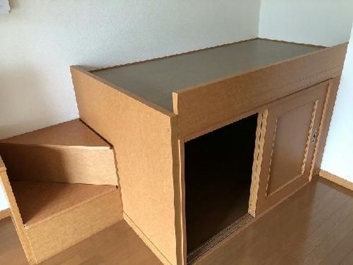 レオパレス八幡の居間