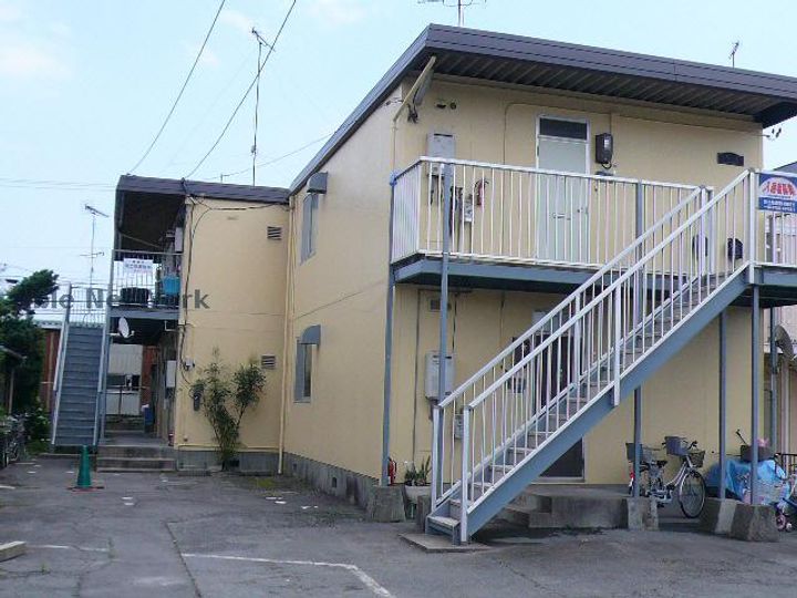 アーバンハイツ高羽の外観