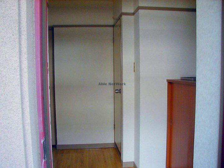 品川第一ビル B棟の玄関