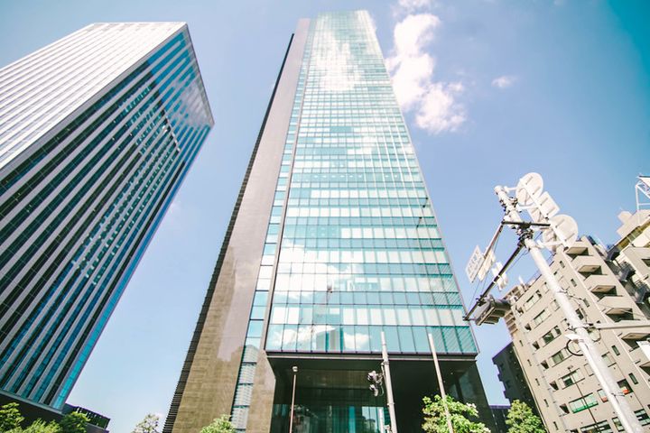 ラ・トゥール新宿グランドの地図