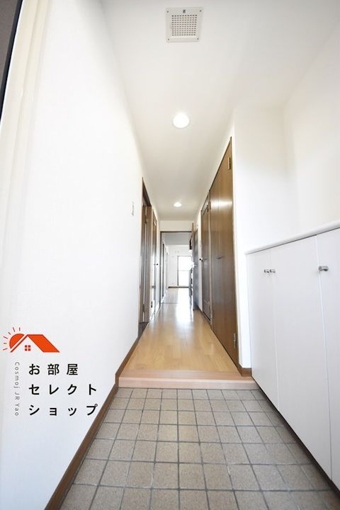 ファミールハイツ八尾の玄関