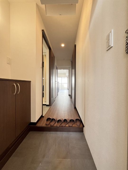 静岡県浜松市中央区砂山町(マンション)の賃貸物件の玄関