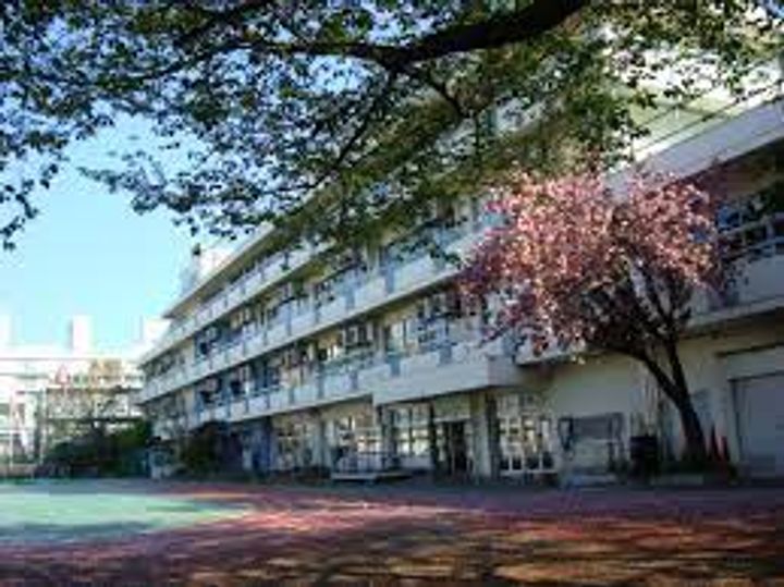 東京都港区南青山7(マンション)の賃貸物件の周辺