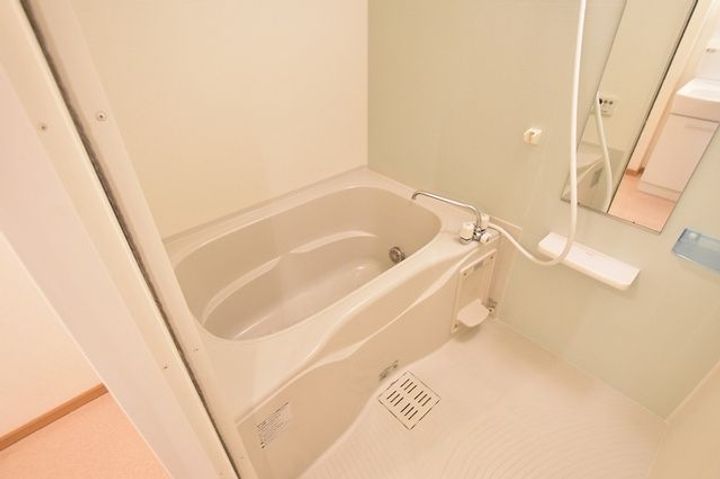 ブランシェAの風呂