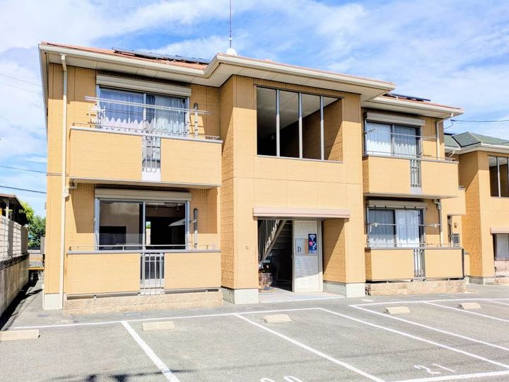 シャーメゾン洛陽 D棟の外観