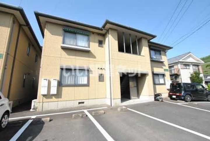 バリュージュRYO A棟の外観