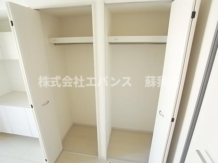 リブリ・若草の内装
