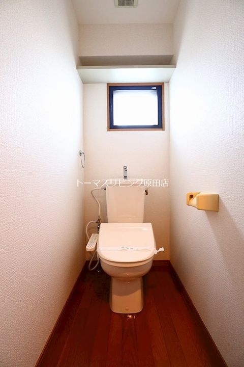 J.WAVE都府楼の内装