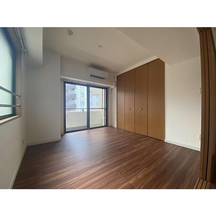 コモドール雷門の内装