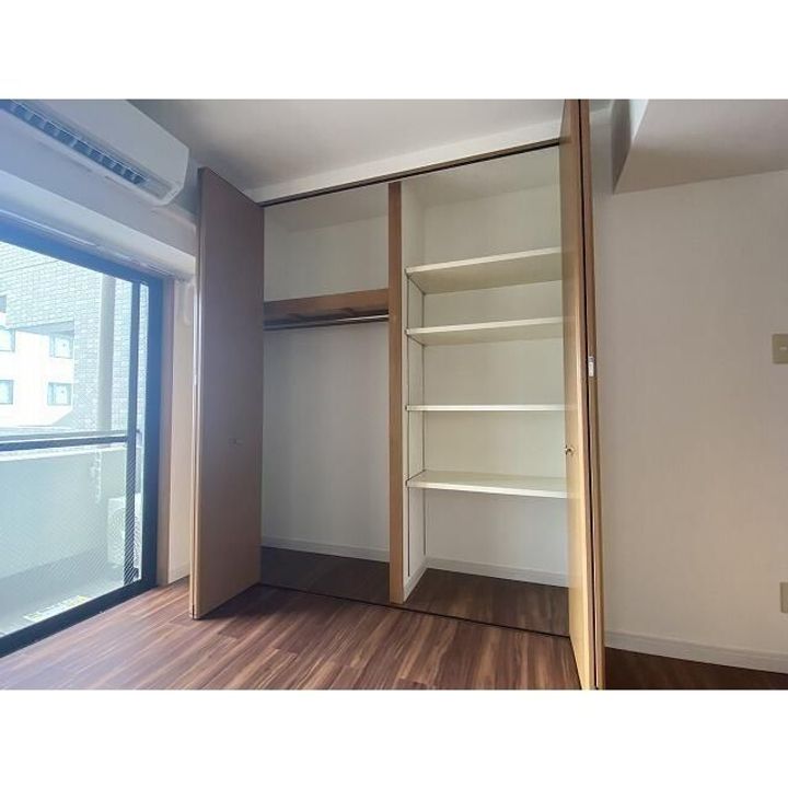 コモドール雷門の内装