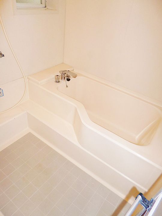 エクセルリバーサイドCの風呂