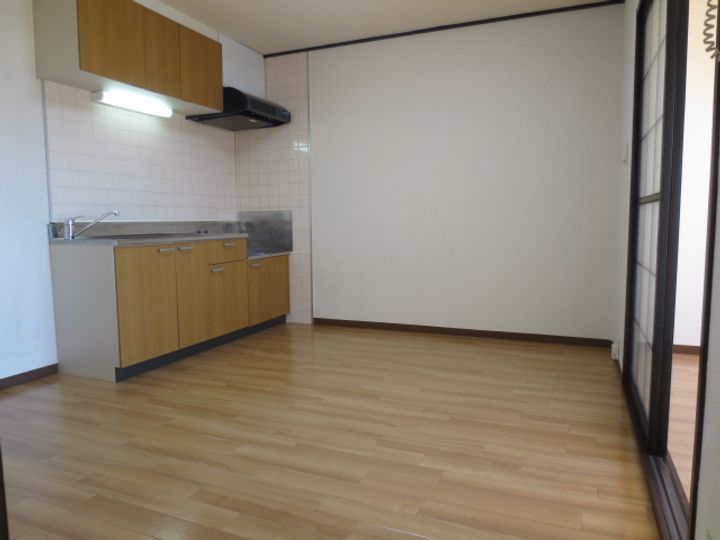 埼玉県朝霞市朝志ケ丘4(マンション)の賃貸物件の居間