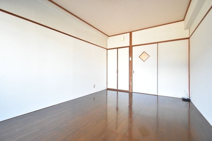 坂本マンションの居間